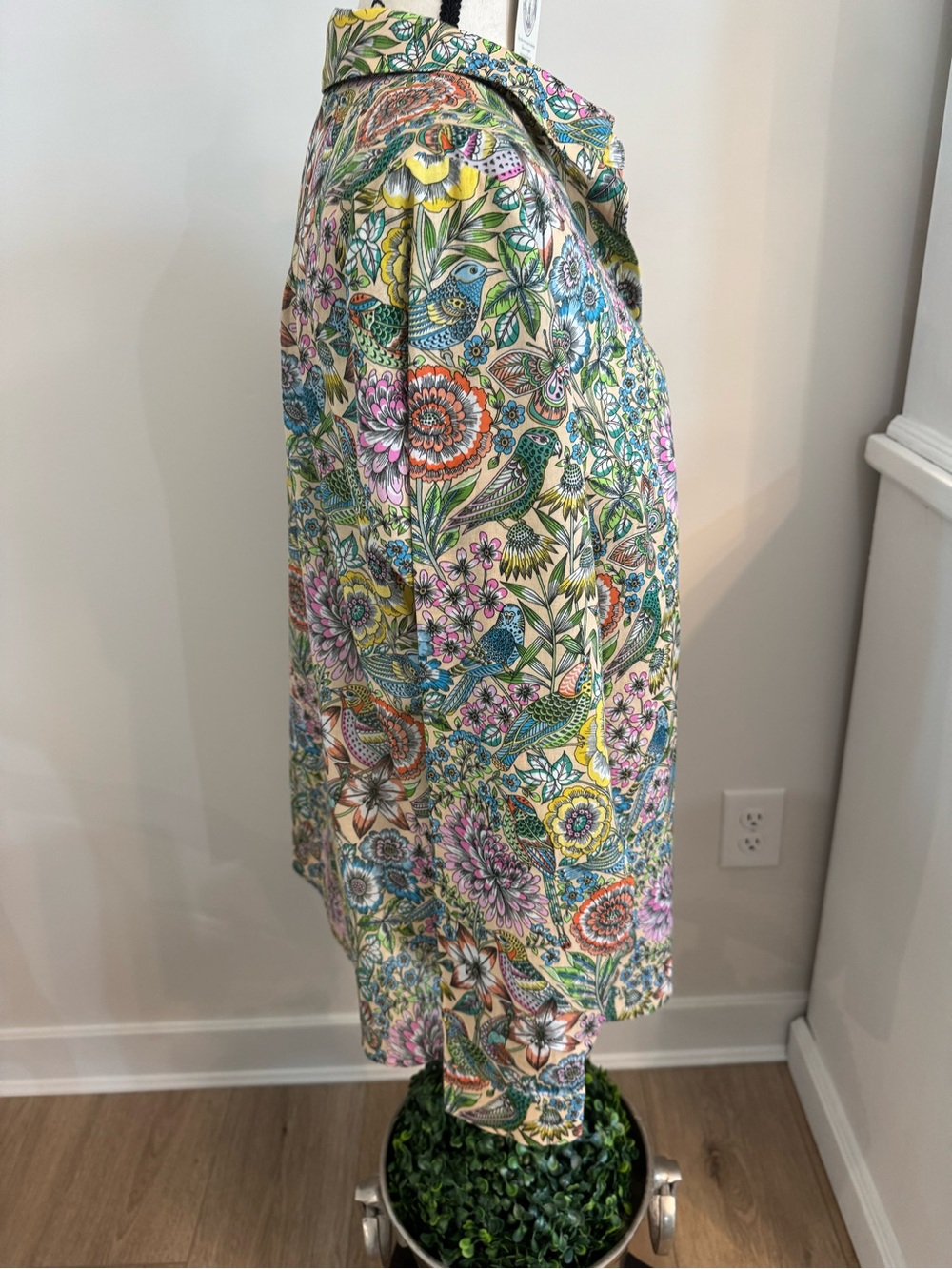 NWT J. Jill Love Linen Women Medium Shirt Floral, Birds 🐞Long Sleeve Button Up - Picture 7 of 8